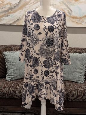 Floral Print Ruffle-Hem Tunic